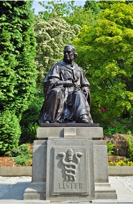 Памятник Джозефу Листеру